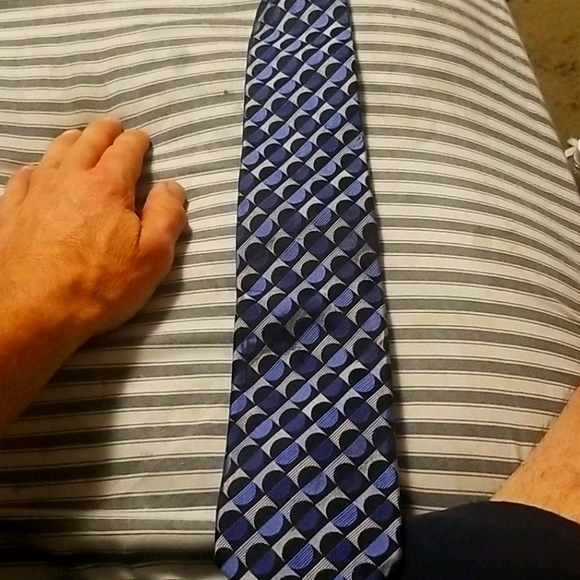 FLASH SALE FLASH SALE MICHAEL KORS SILK TIE